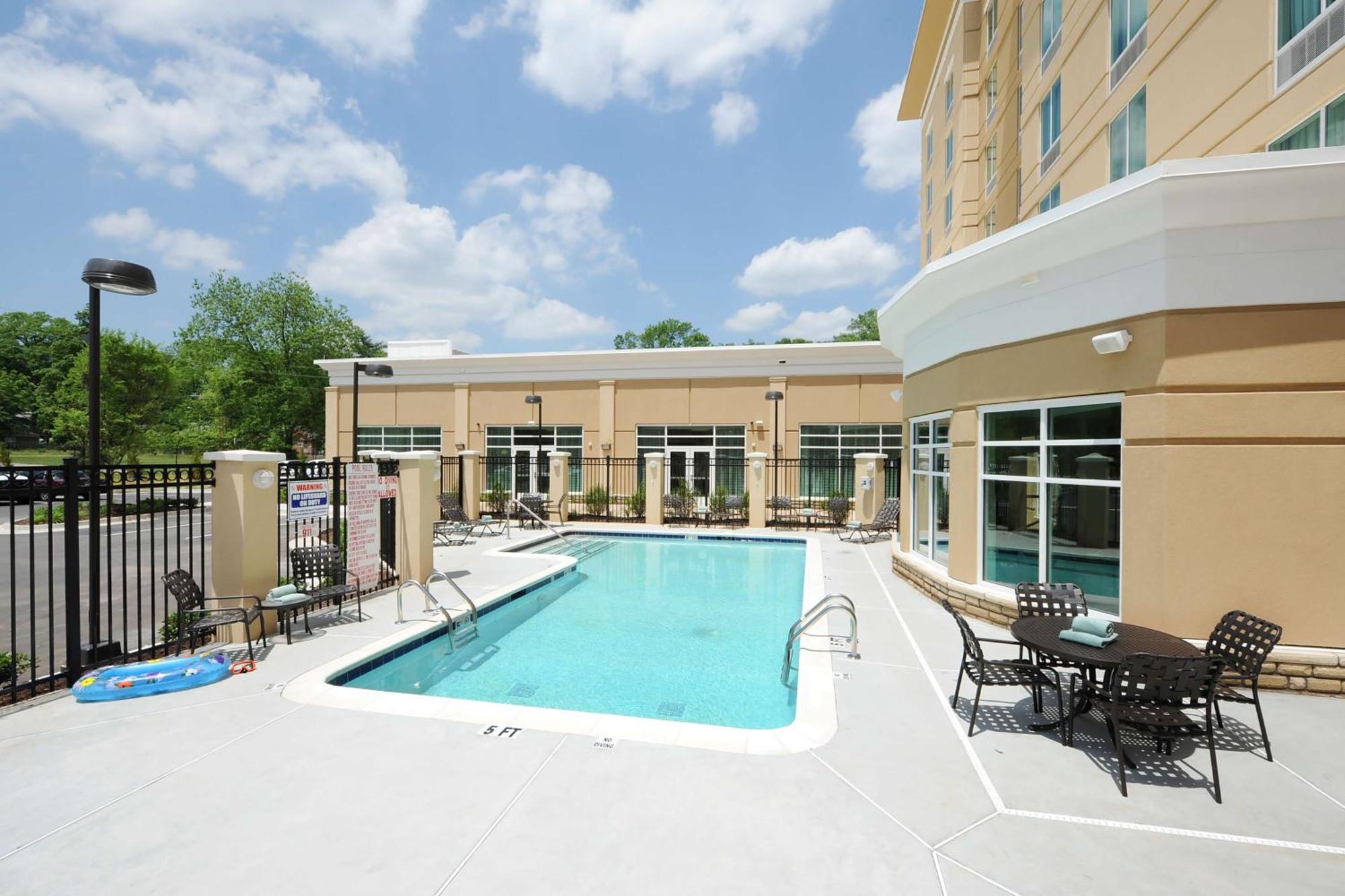 Hilton Garden Atlanta Airport North 3*